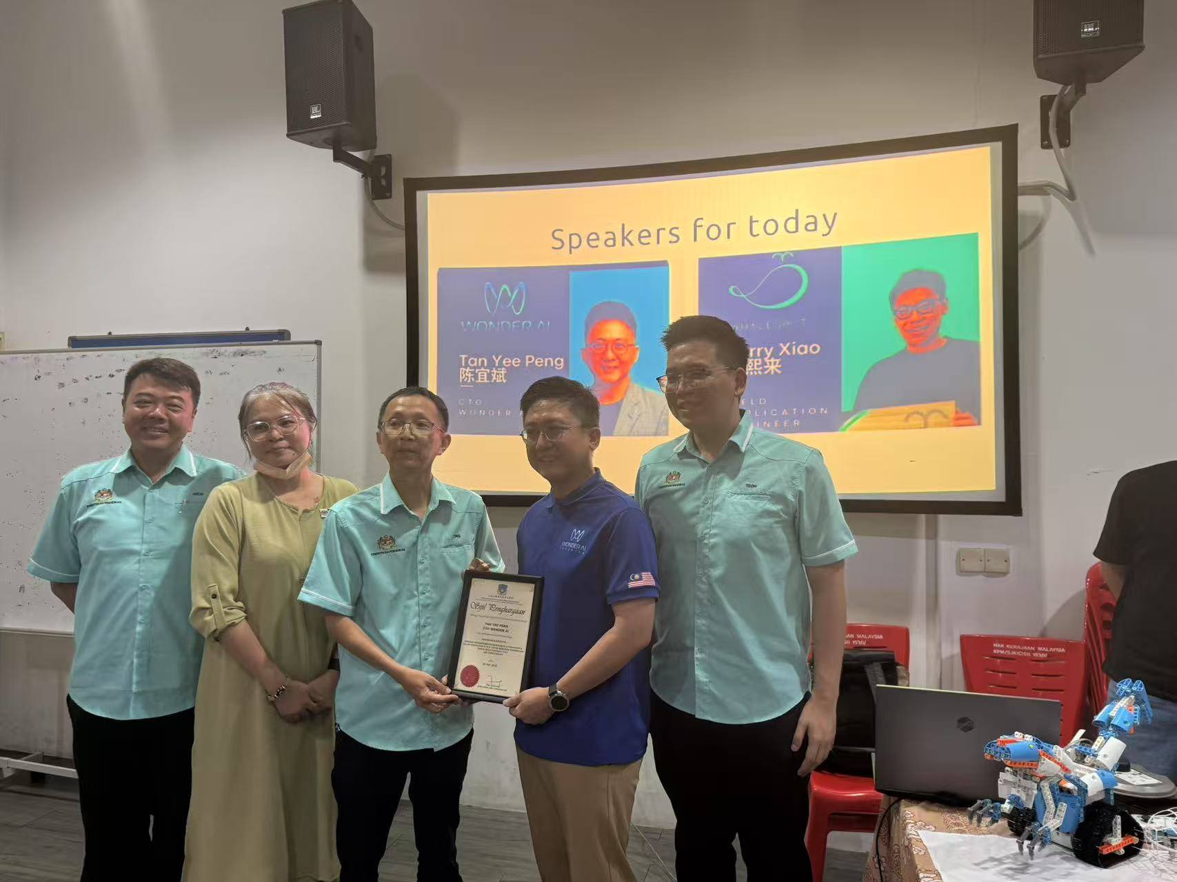 Community Roundtable